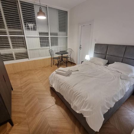 Apartmán הברון Baron Rišon le-Cijon Exteriér fotografie