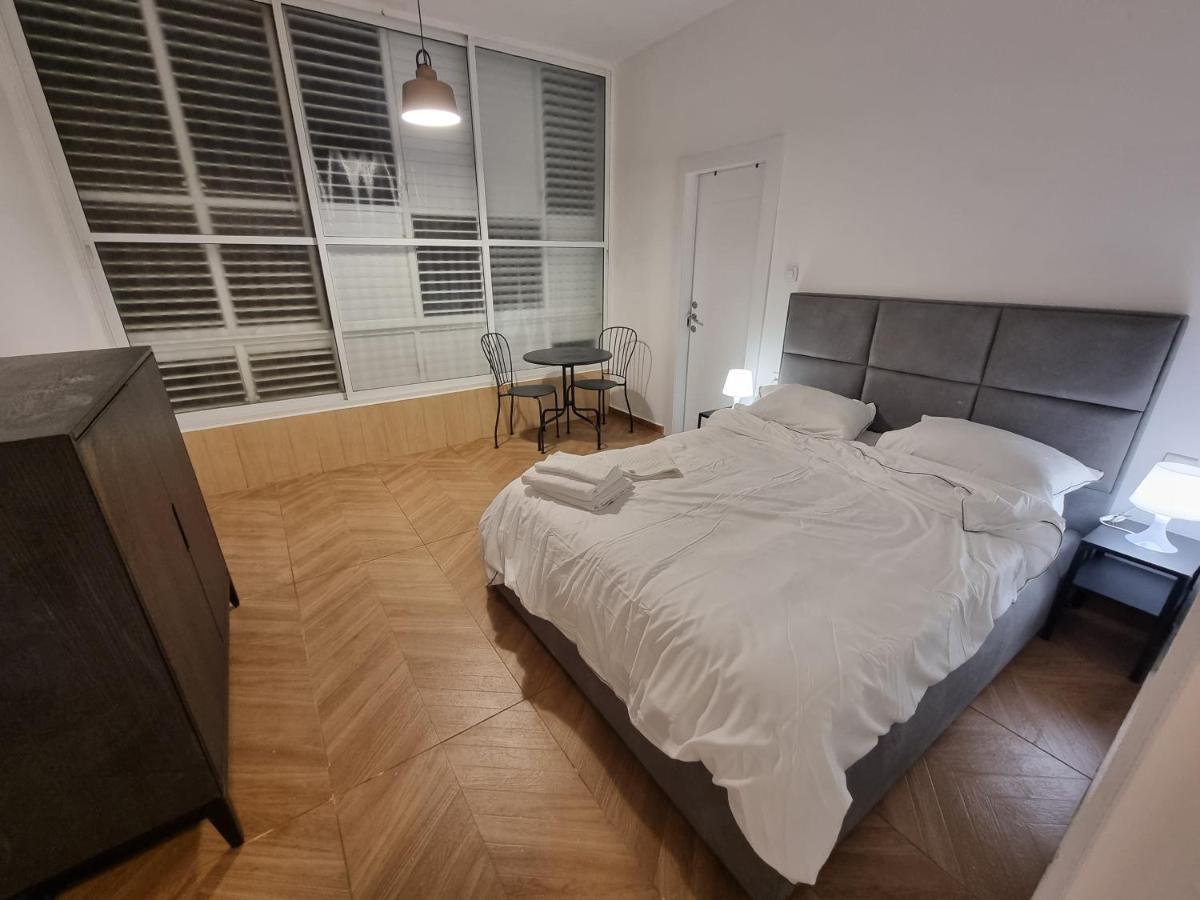 Apartmán הברון Baron Rišon le-Cijon Exteriér fotografie